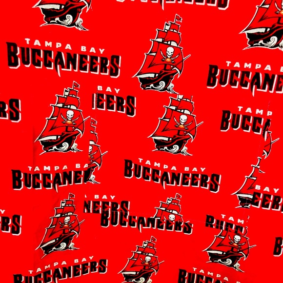 TAMPA BAY BUCCANEERS APRON - Picture 1 of 2